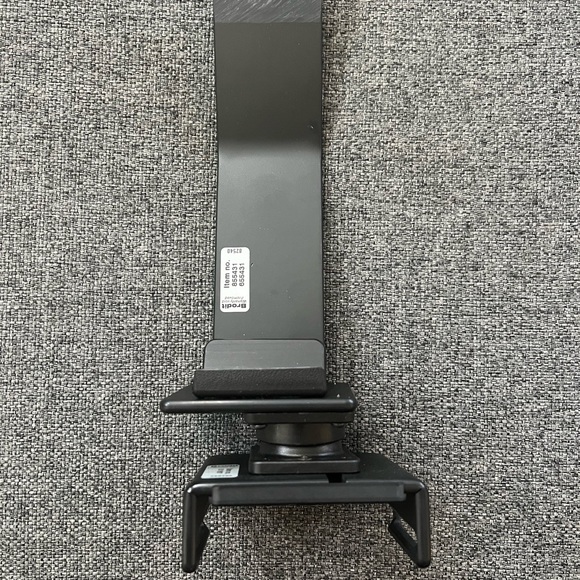 Jeep Center Dash Mount with iPhone Holder - Picture 4 of 6